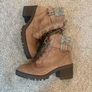 Bella Vita Ankle Boots, Zip Up, Laces, EUC, 7 1/2, mauvish-tan
